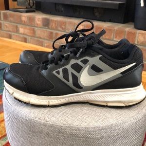 NIKE downshifter 6